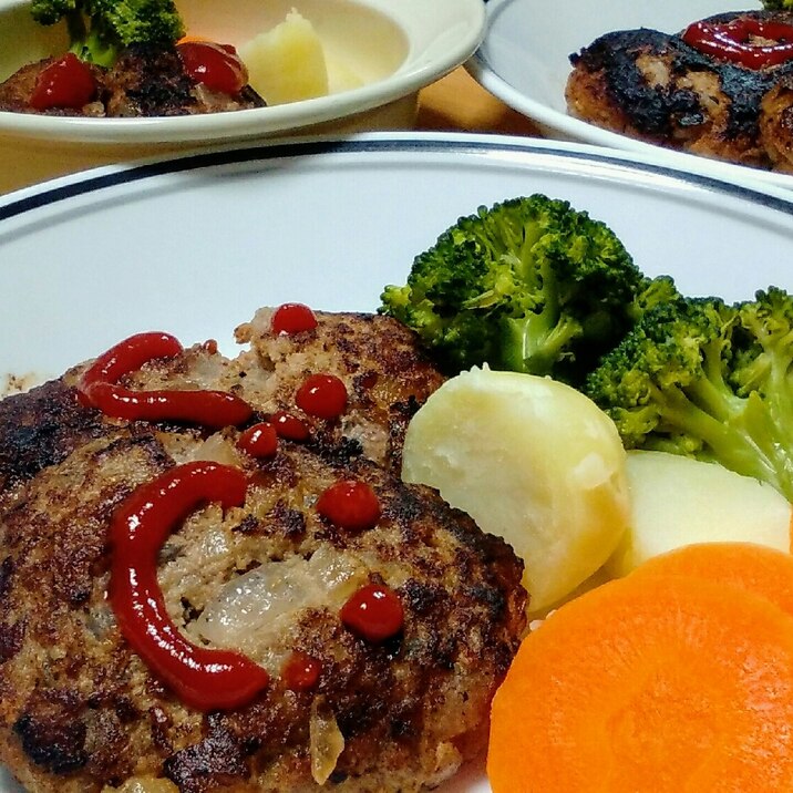 子供が喜ぶ 簡単ハンバーグ レシピ 作り方 By らっこさん 楽天レシピ